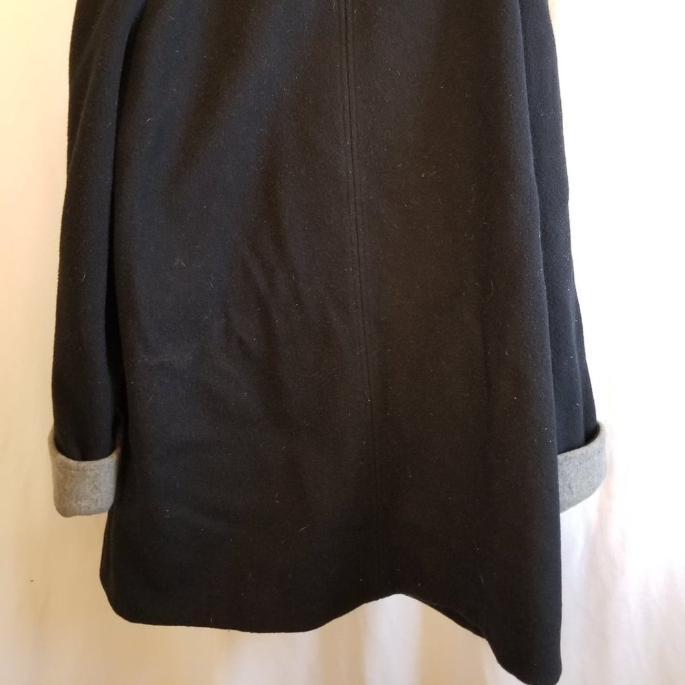 Coat - Picture 4 of 4